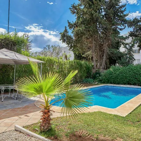 Villa Benson By Interhome